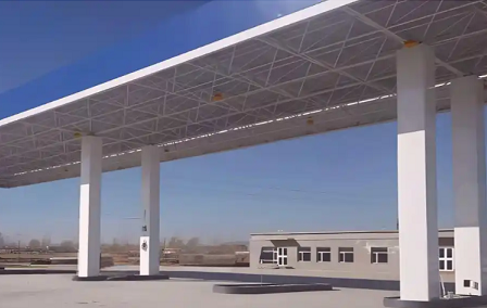 城中钢结构加油站罩棚_螺栓球网架_挑檐_形象柱！