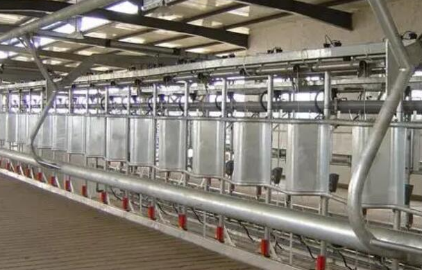 城中钢结构- 别墅/商场/办公楼玻璃楼梯厂家！